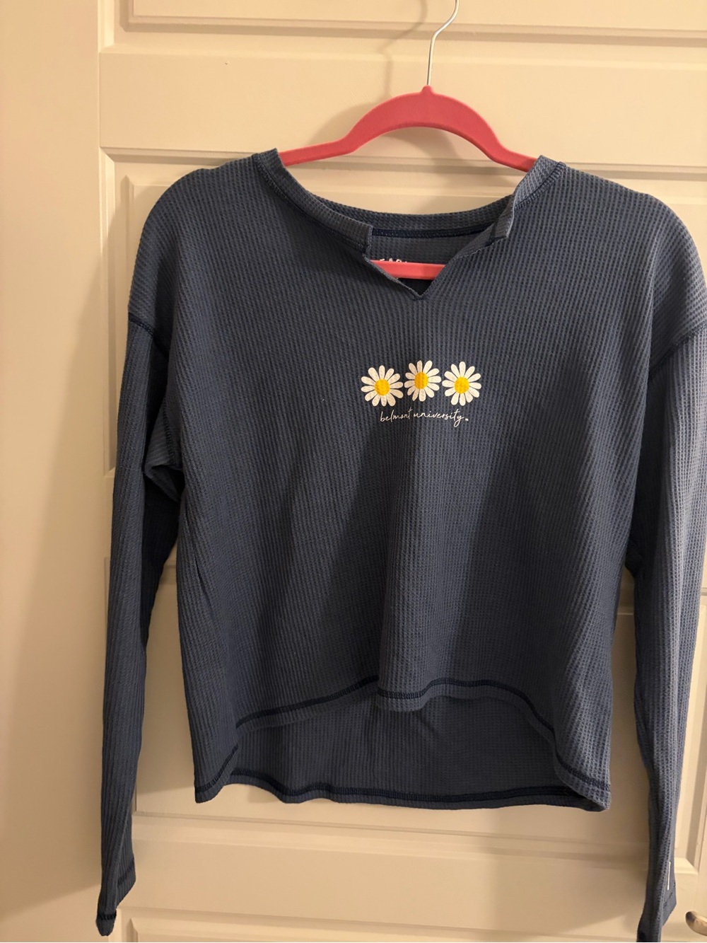 Women’s Blue Long-Sleeve Waffle Knit Top with Daisies